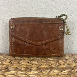 Vintage Fossil Brown Leather Zipper Coin Purse ID Card Holder Keychain Wallet